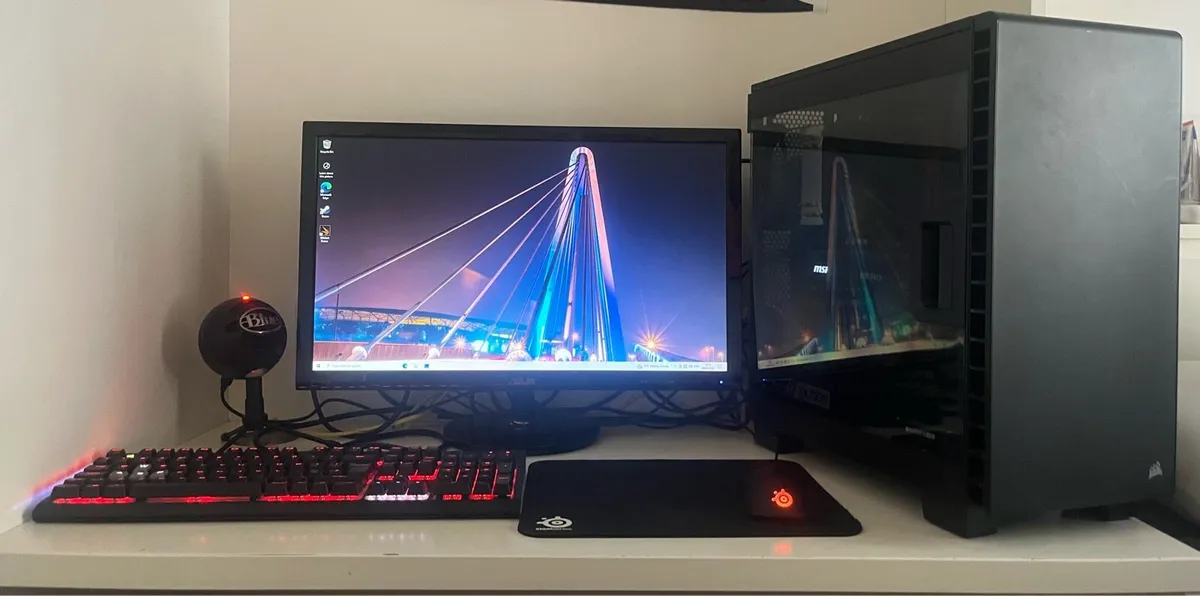 Gaming PC setup - Image 2