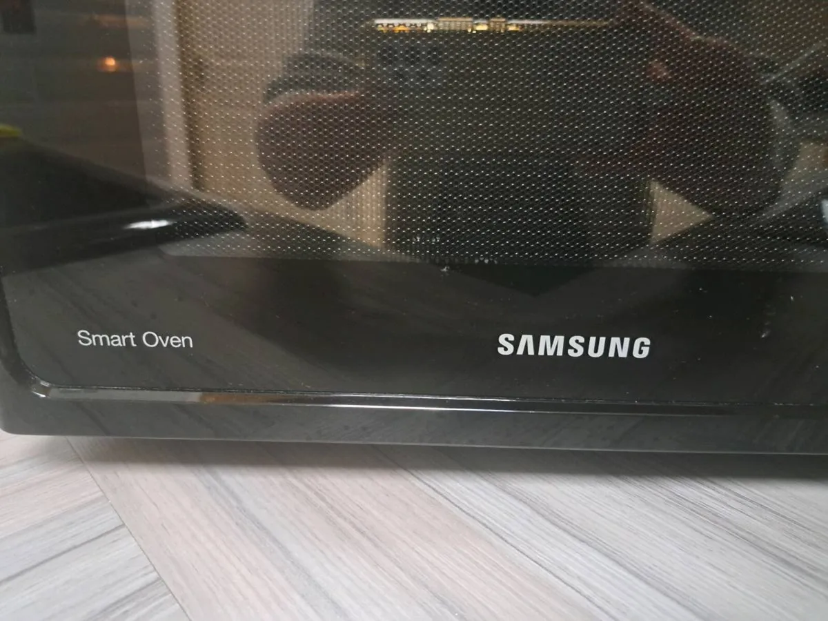 Samsung microwave/oven - Image 2