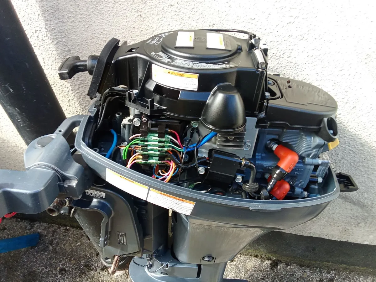 4-stroke outboard YAMAHA-9,9 hp - Image 4