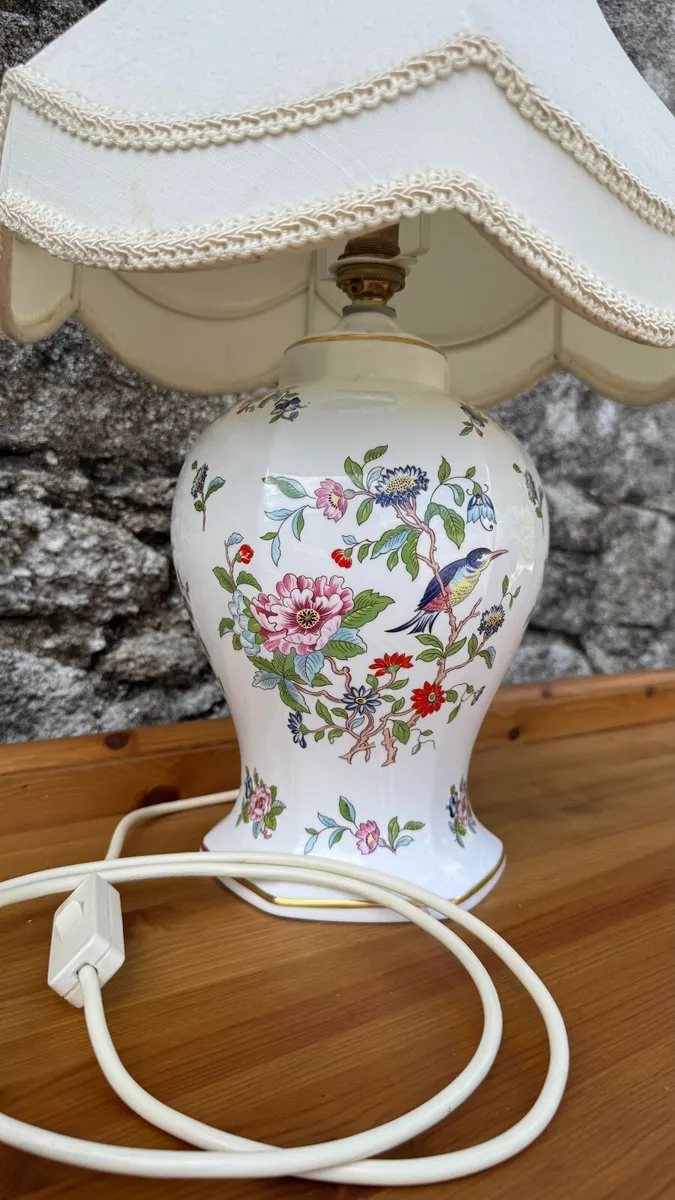 Aynsley Table Lamp - Image 1