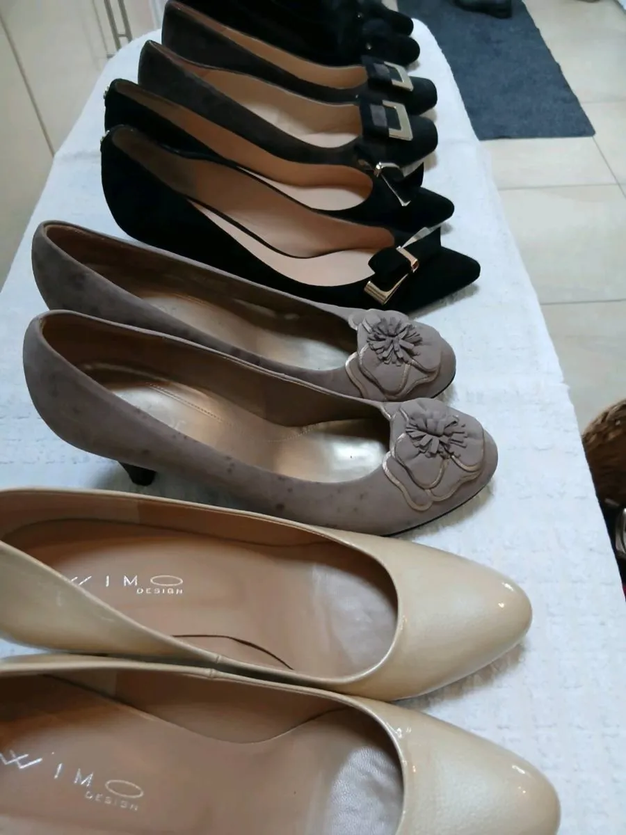LADIES OR GIRLS SHOES ALL NEW - Image 2