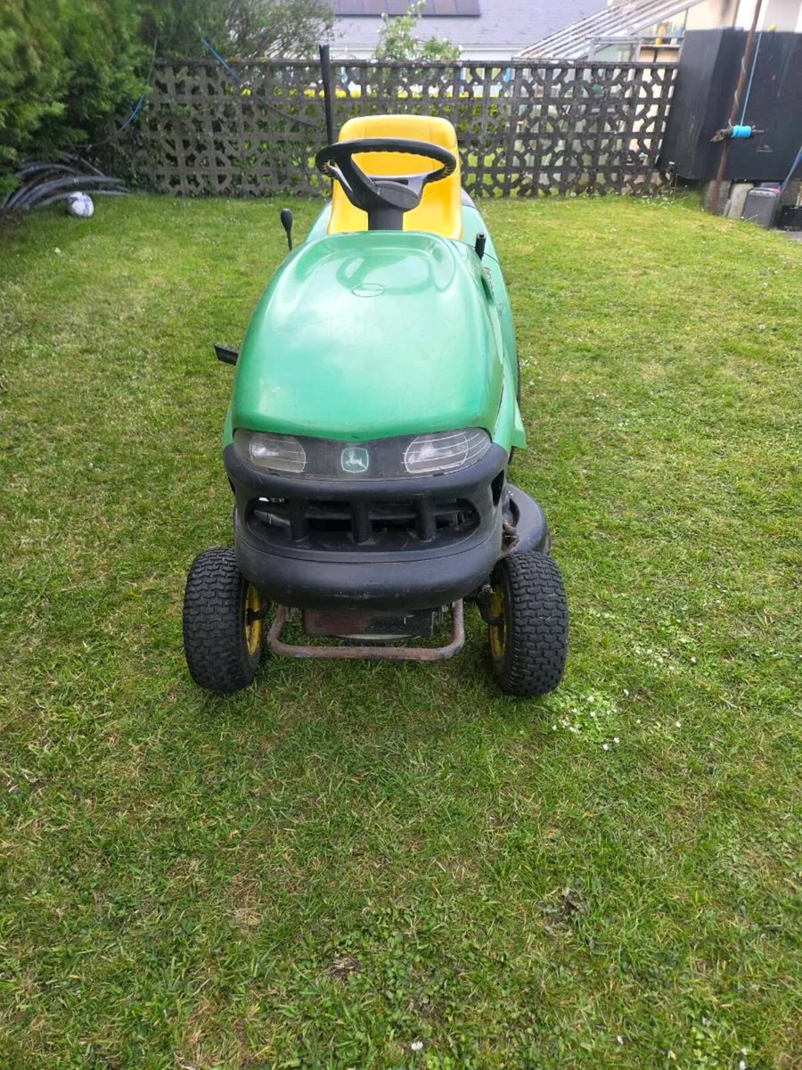 Ride on mower - Image 2