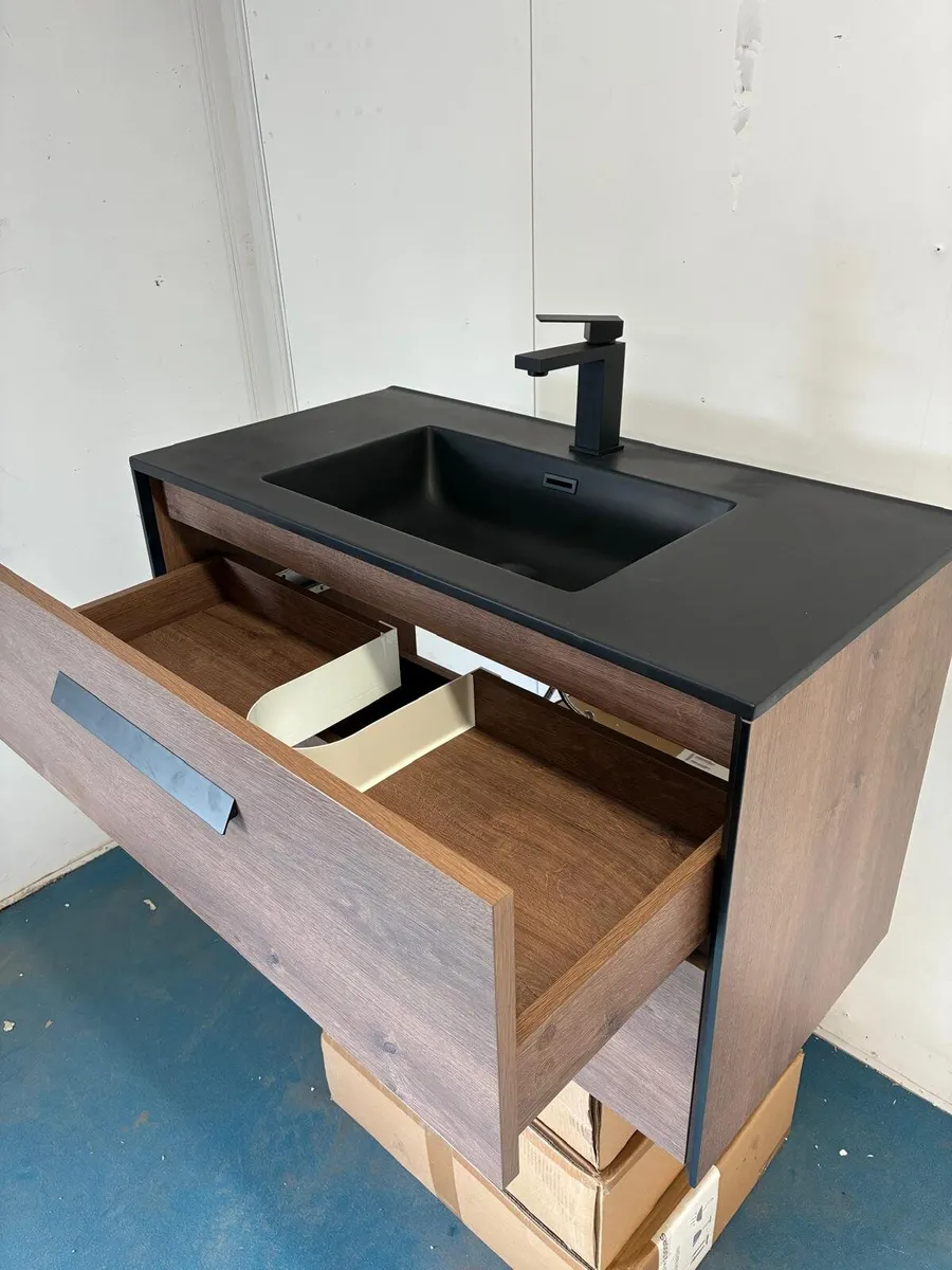 Vanities From €180 - Image 3