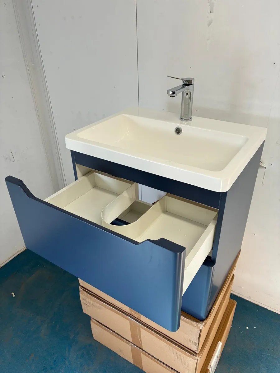 Vanities From €180 - Image 4