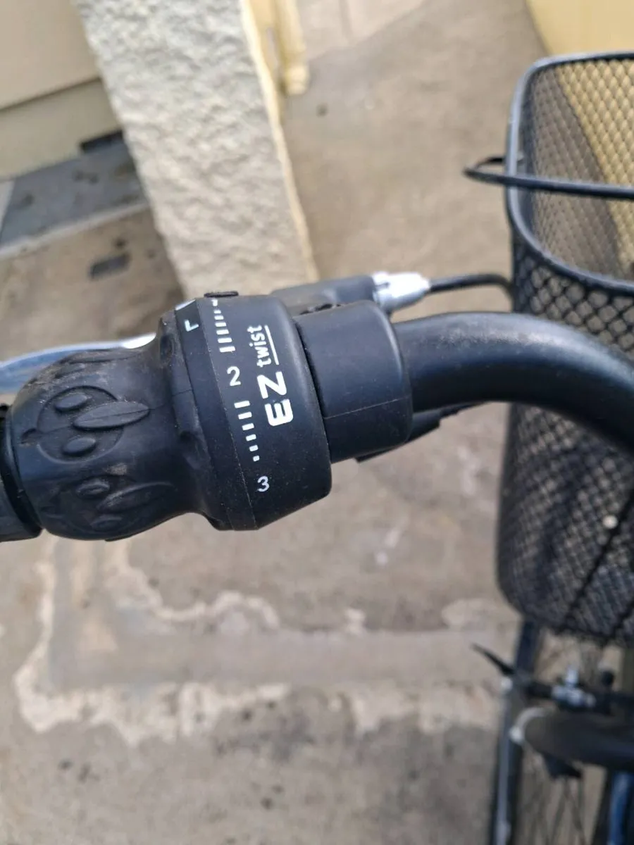 EMOTION london lite ladies  bicycle - Image 3