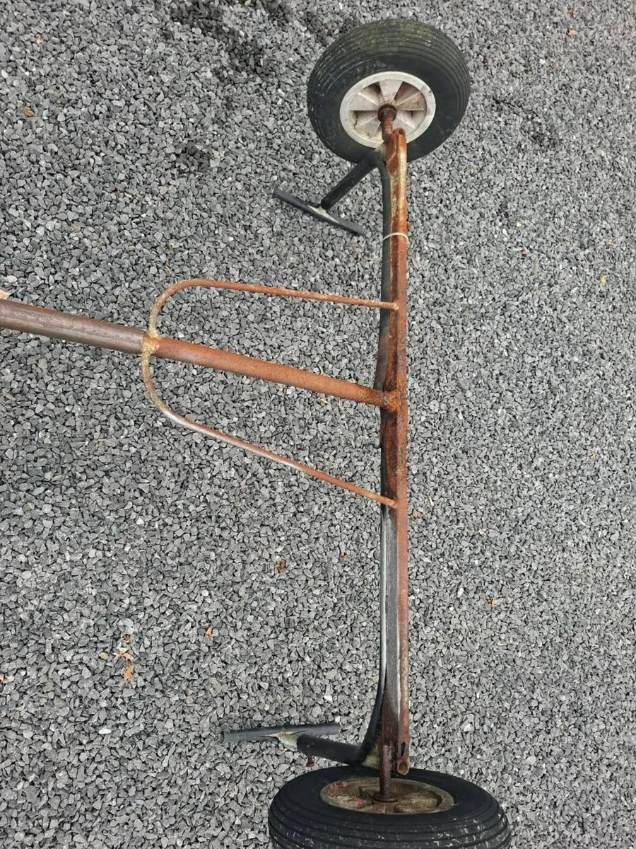 Sailing dinghy launching trolley - Image 3