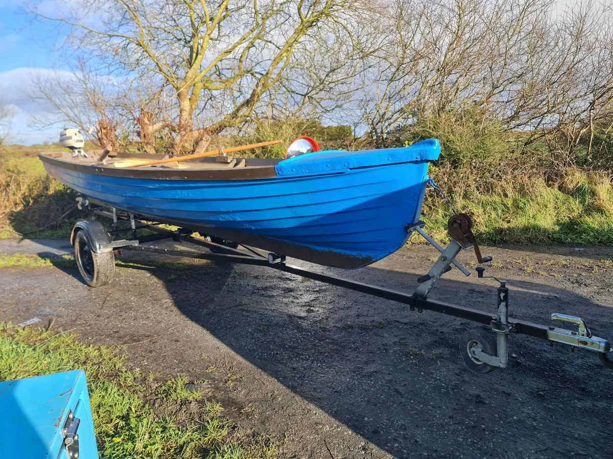 BARGAIN 19ft fiberglass anglers fancy renovated - Image 1