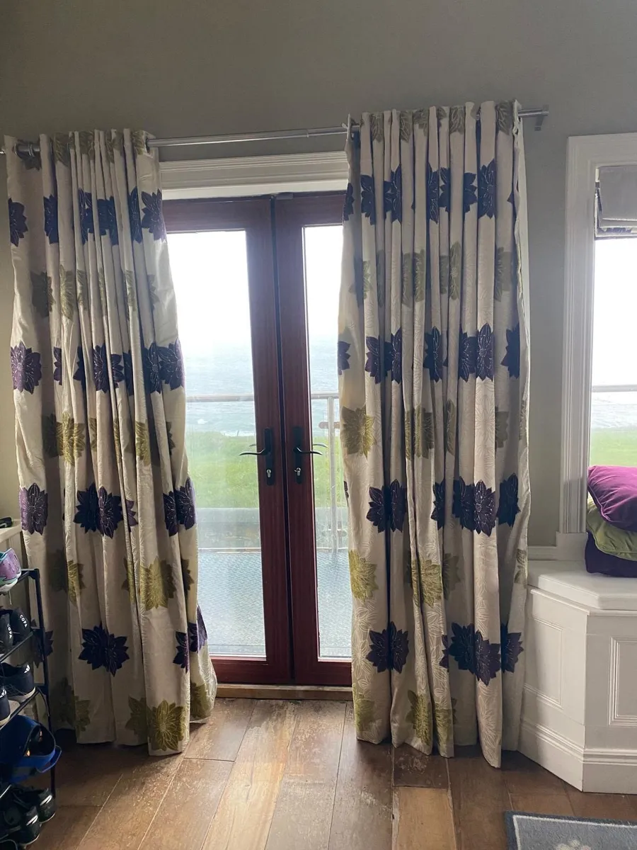 Curtains - Image 1