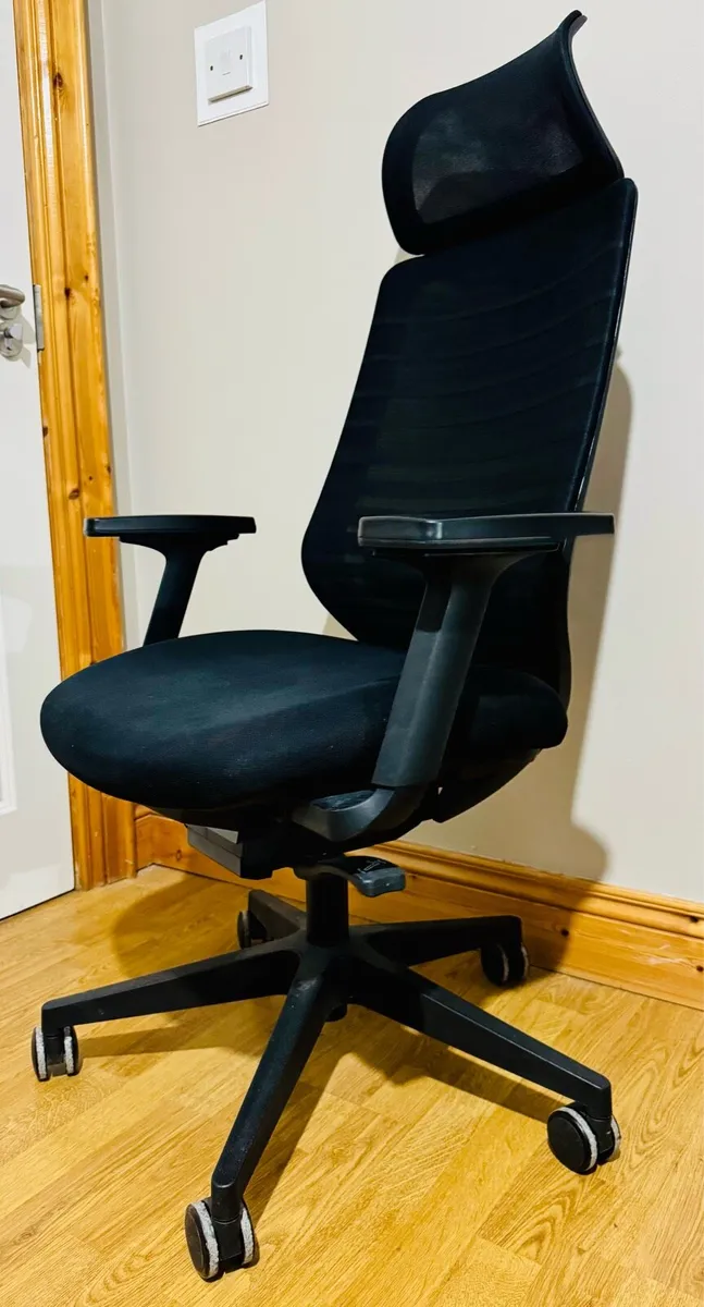 Office Chair - Image 1