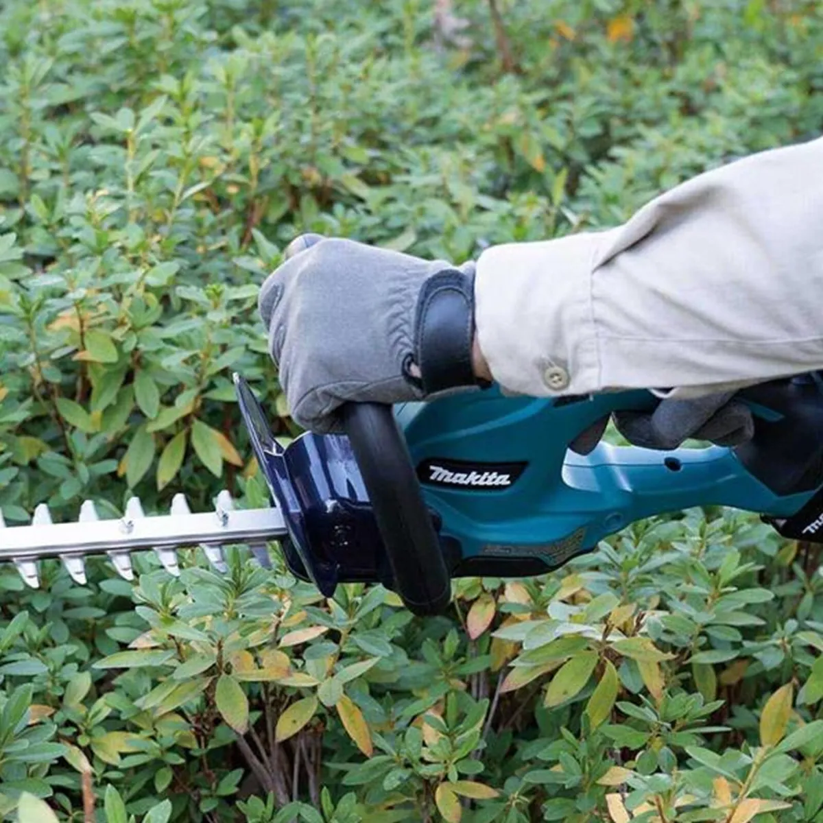 Makita Cordless Hedge Trimmer – 18V LXT 500mm Bare - Image 2