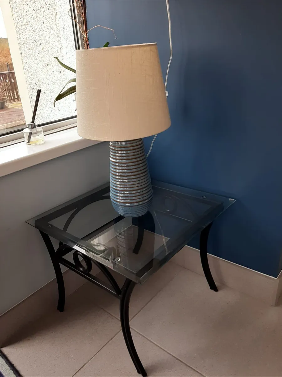 Matching glass/wrought iron coffee and side table - Image 1