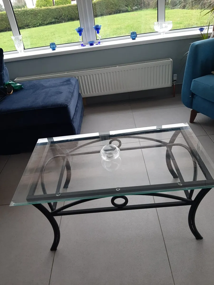 Matching glass/wrought iron coffee and side table - Image 3
