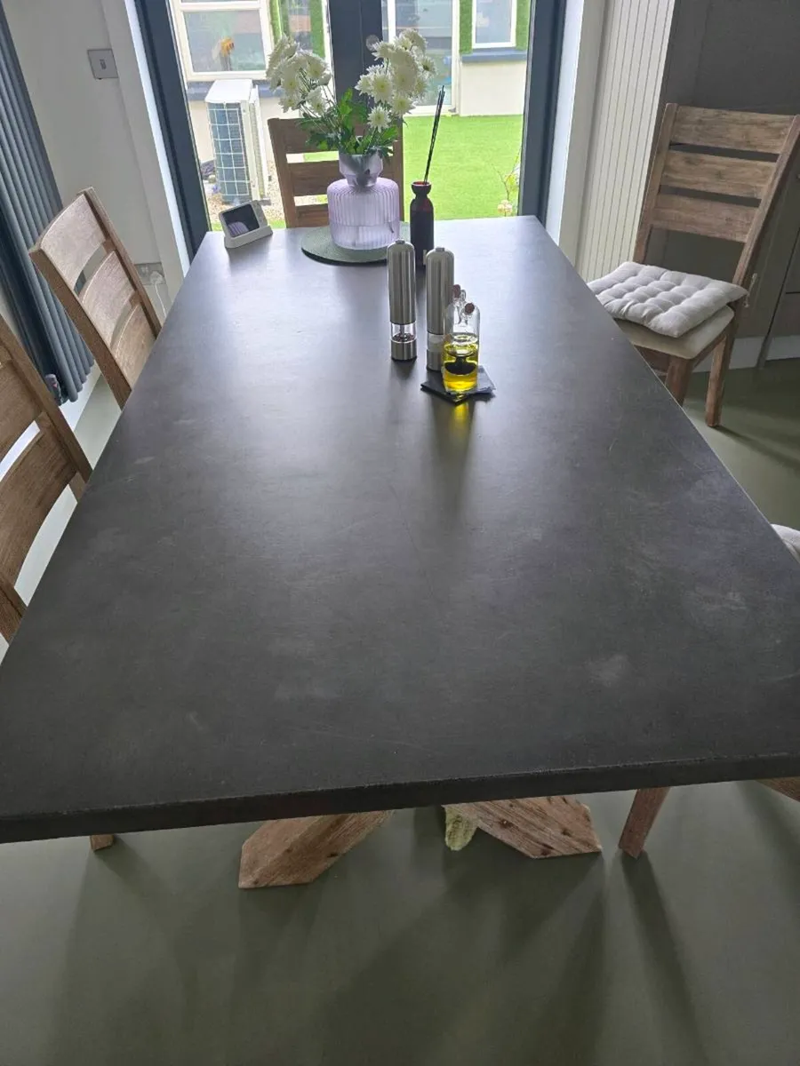 Table and chair - Image 2
