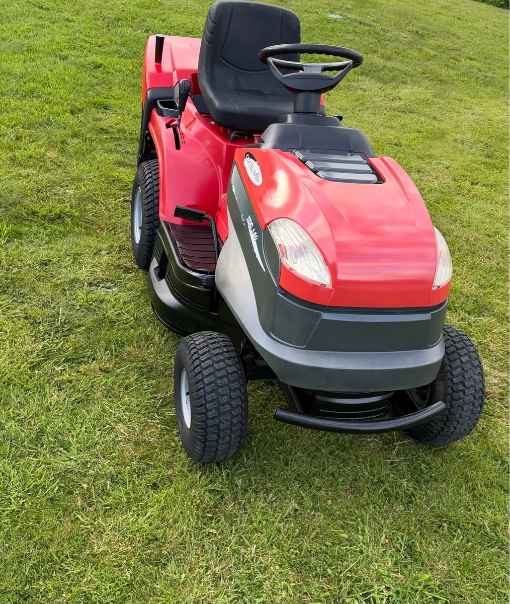 Castlegarden ride on mower - Image 4