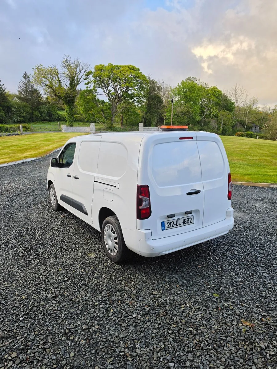 Vauxhall Combo 2021 - Image 3