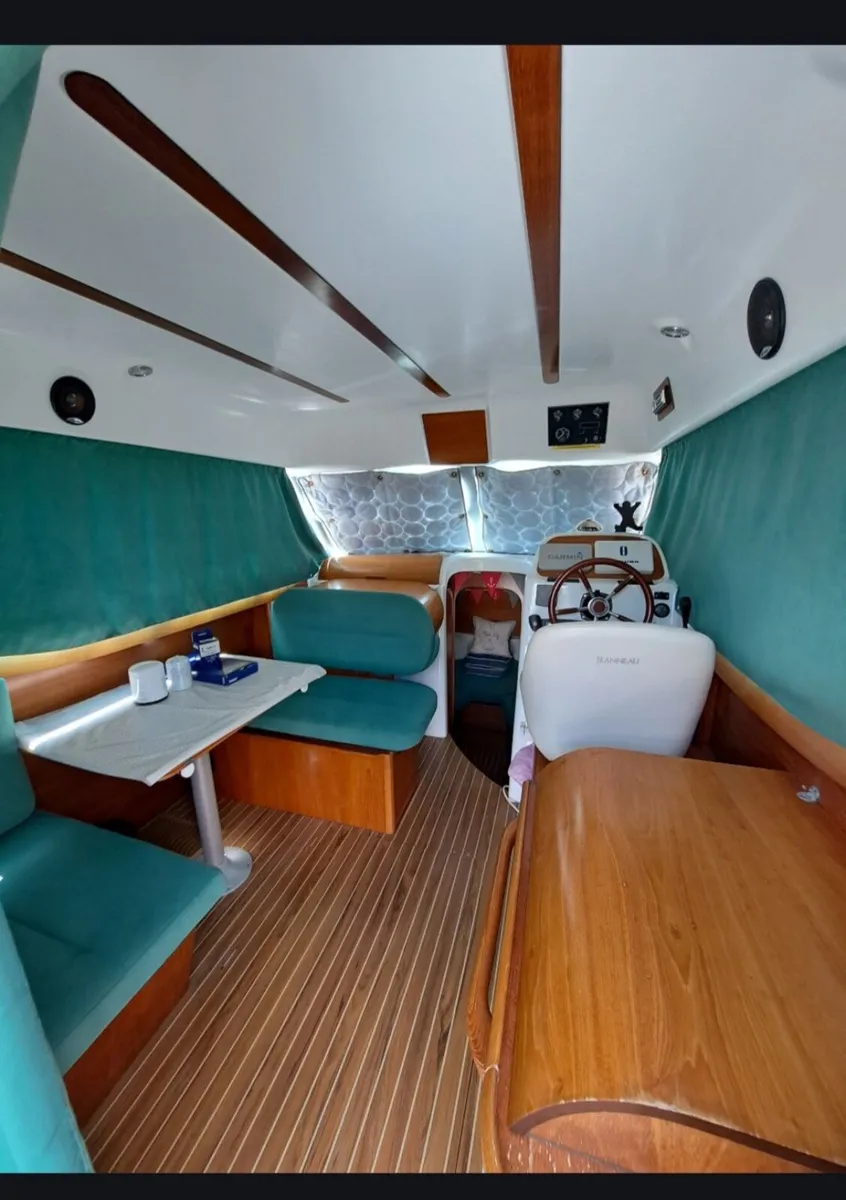 Merry Fisher 805. - Image 3