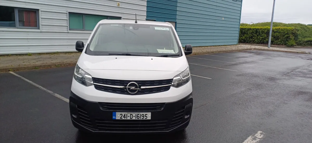 Opel Vivaro 2024 NEW CVRT TEST 03/27 - Image 2