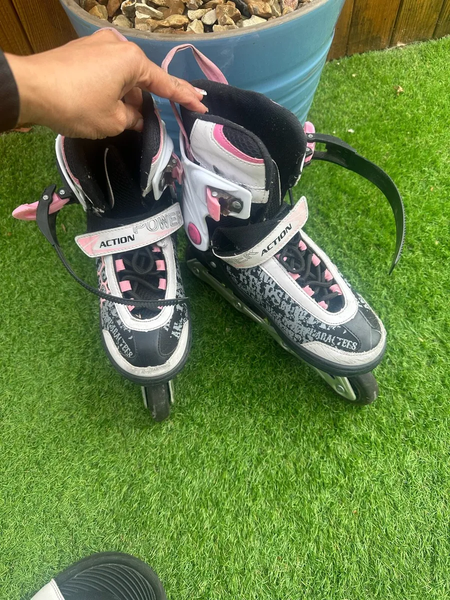 Skating - Image 1