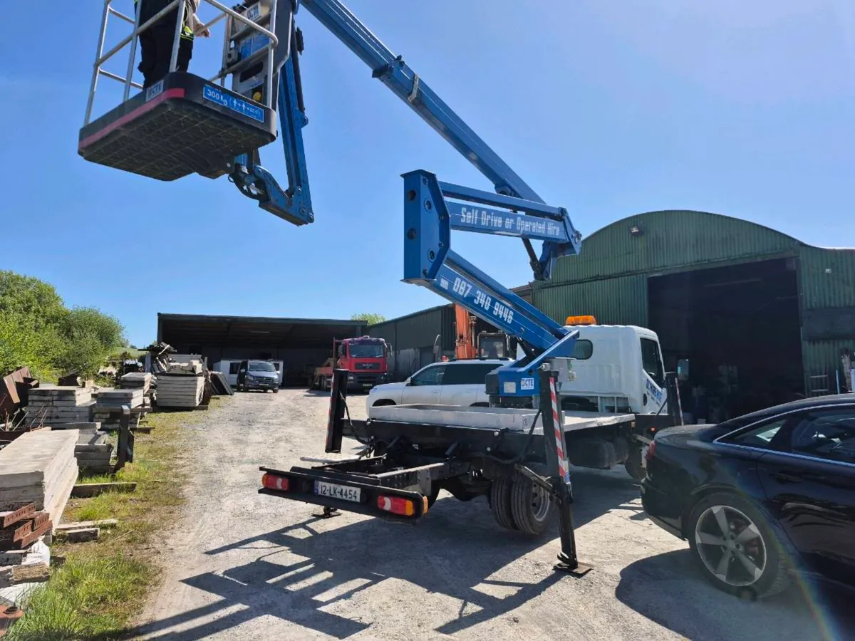 Telescopic Cherrypicker Truck - Image 3