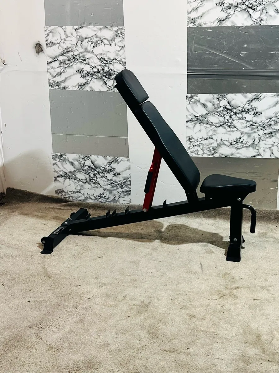 (NEW CONDITION) HEVAY DUTY WEIGHT BENCH - Image 1