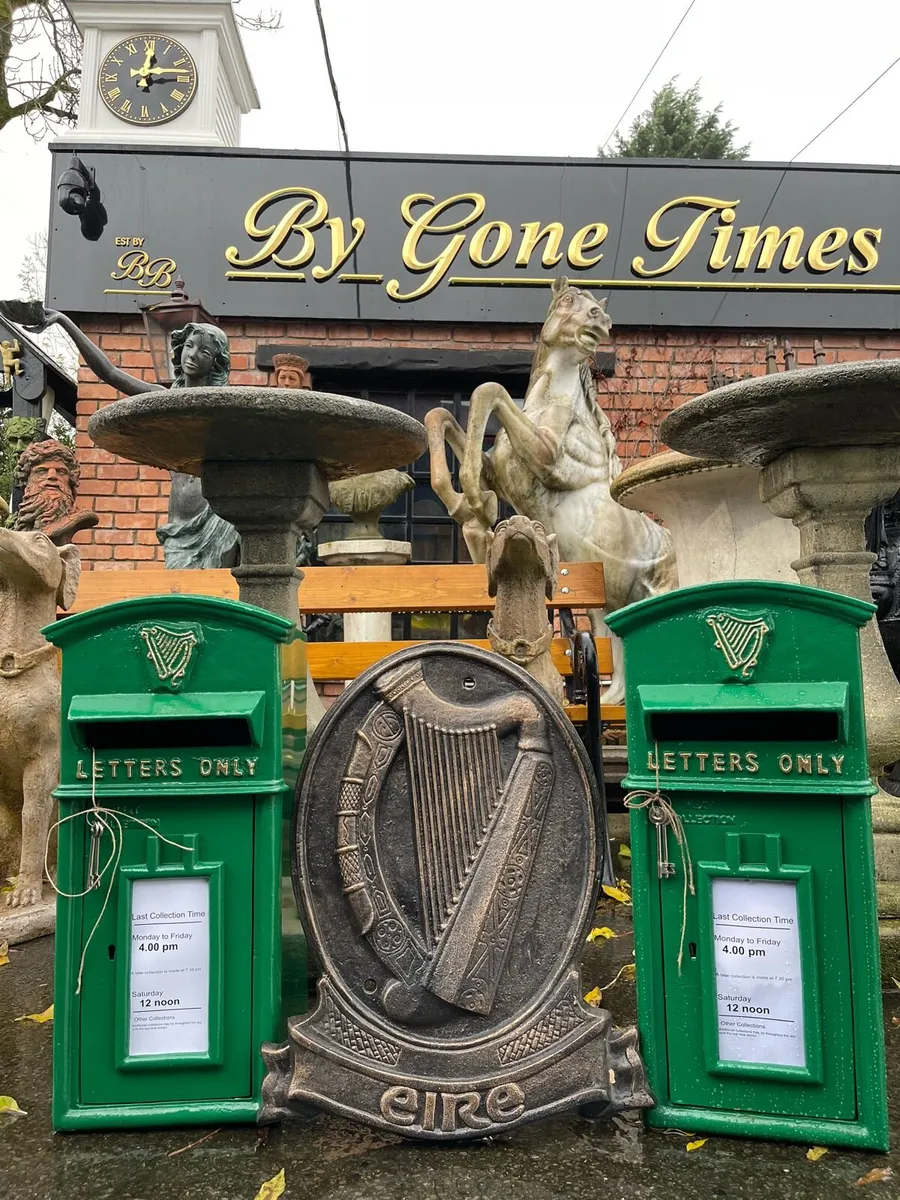 The Collins Irish post box - Image 2