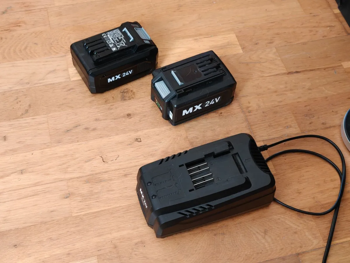 Lawnmaster Ocumow 16 & Ocumow 18 robotic lawnmower - Image 2