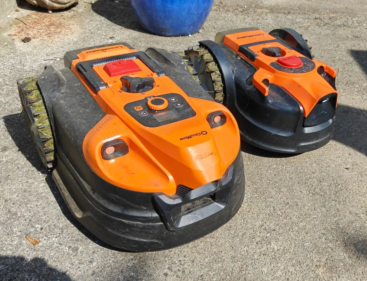 Lawnmaster Ocumow 16 & Ocumow 18 robotic lawnmower - Image 1