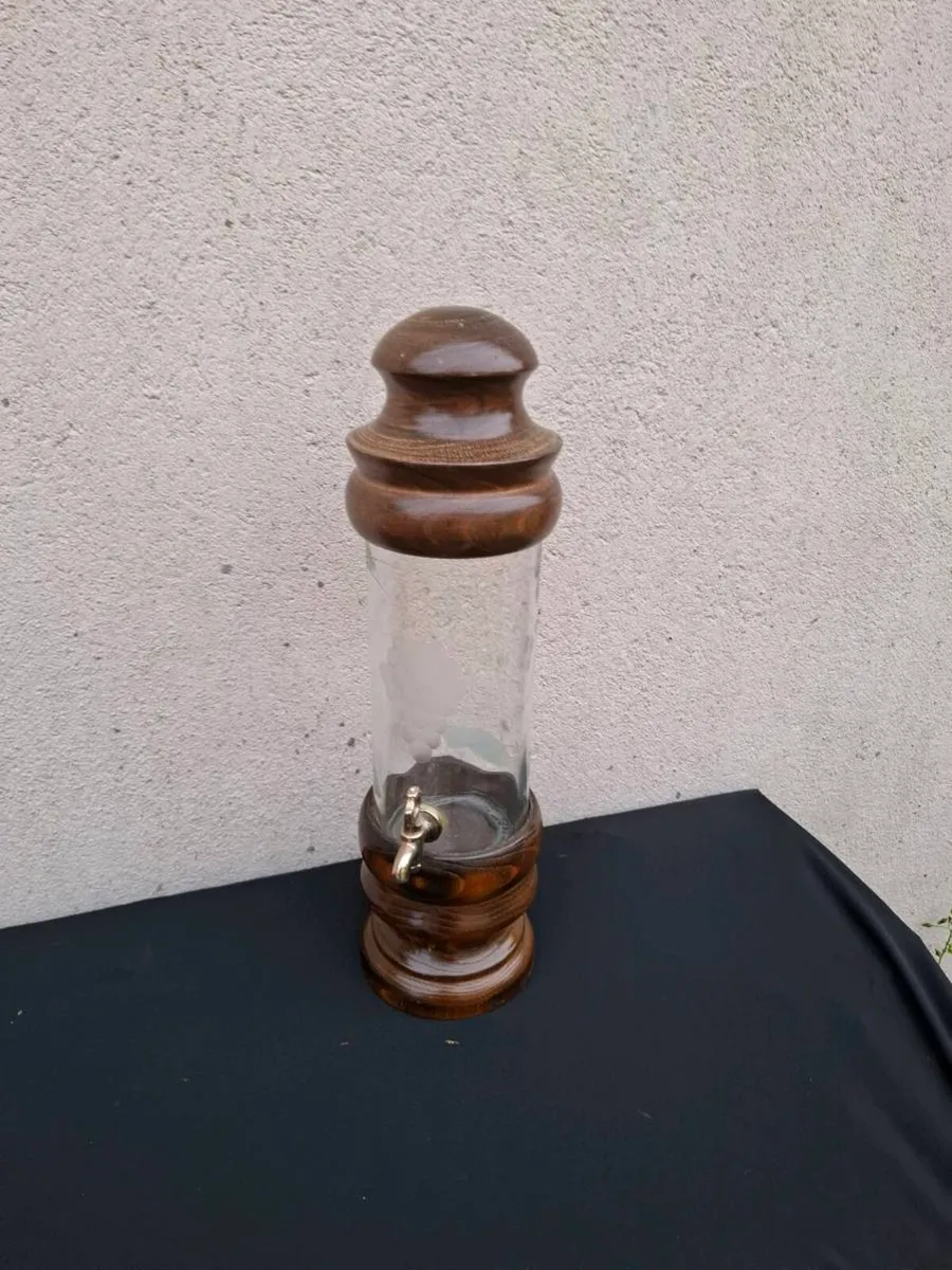 By post only glass fountain bottle - Image 2