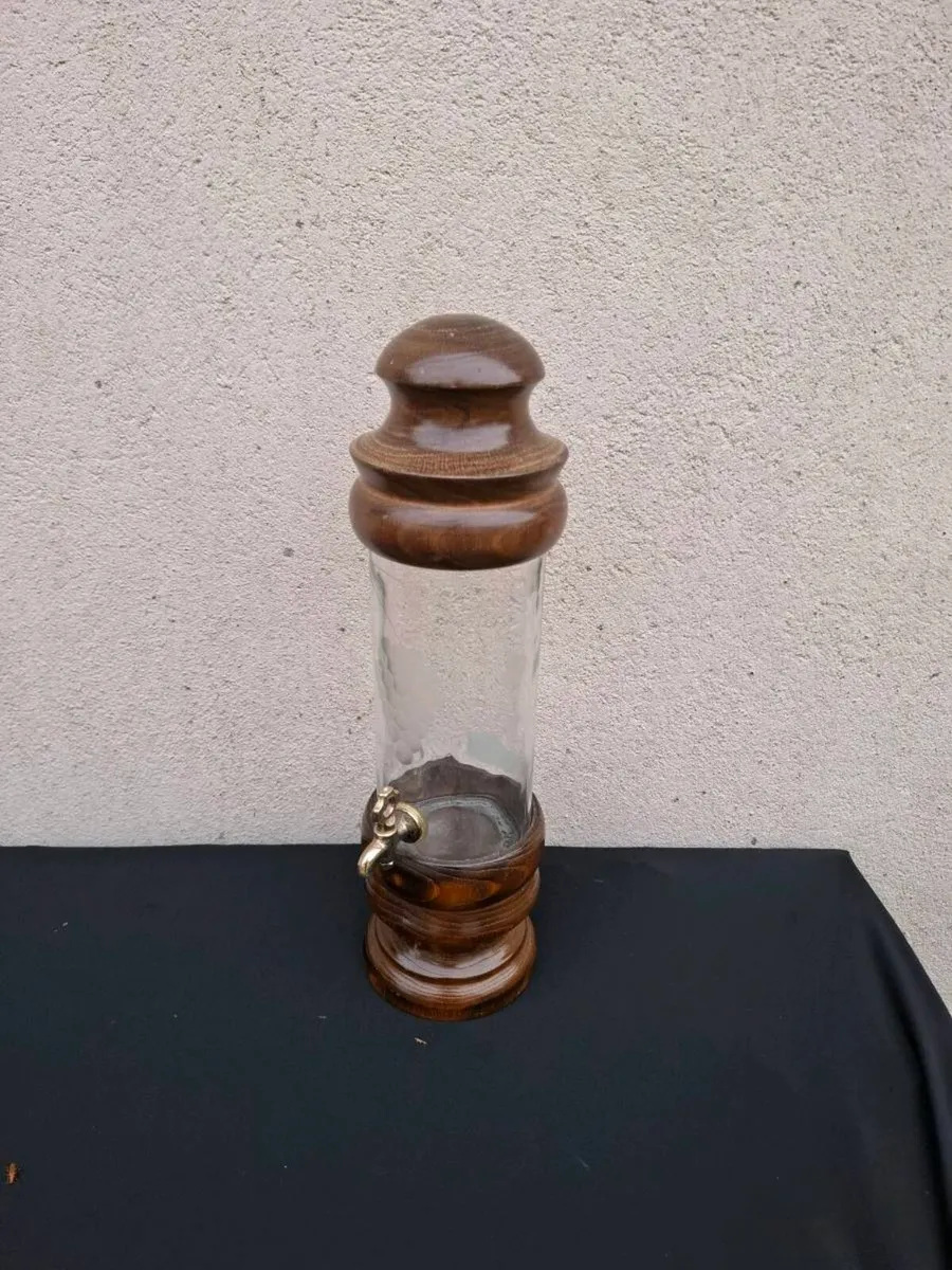 By post only glass fountain bottle - Image 1