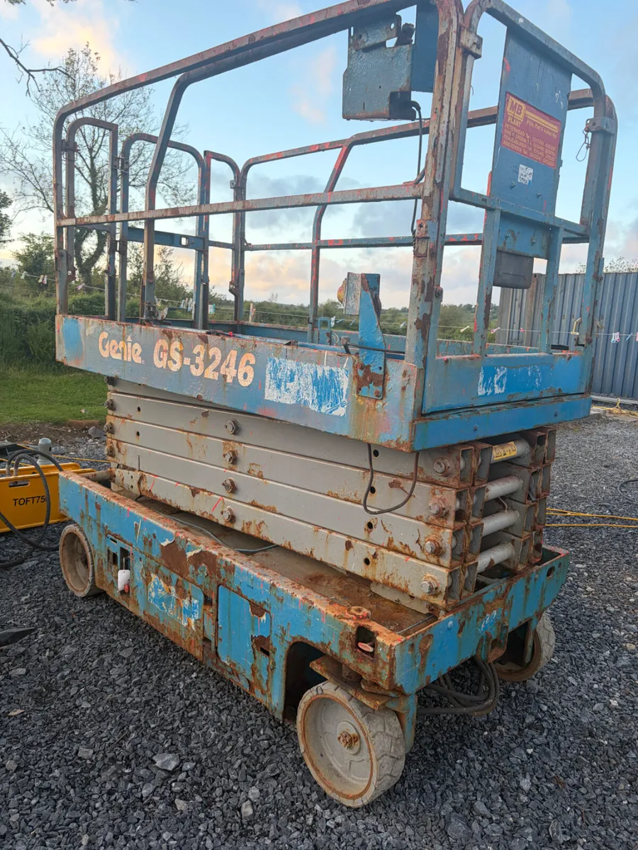 Genie Gs3246 10m scissor lift for sale gwo - Image 1