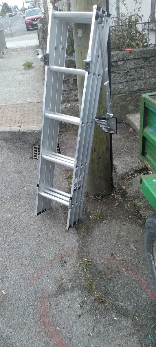 Attic ladder working perfect priced 80e - Image 4