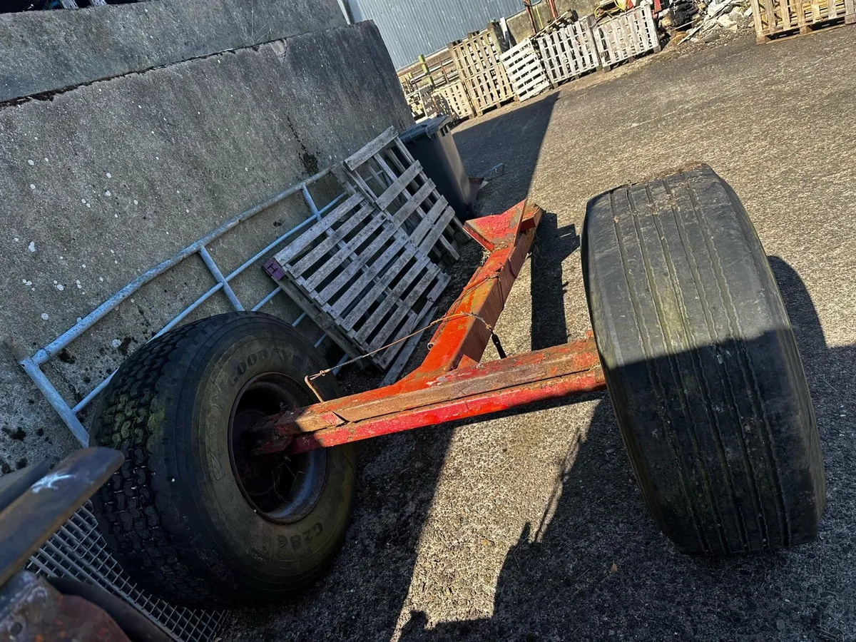 Tanker axle & Draw bar - Image 2