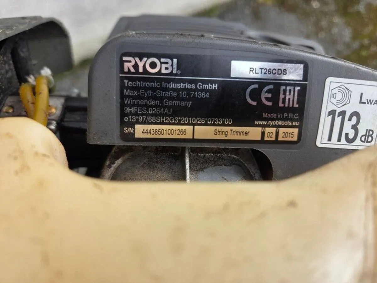 ryobi strimmer, hedge cutter, blower - Image 2