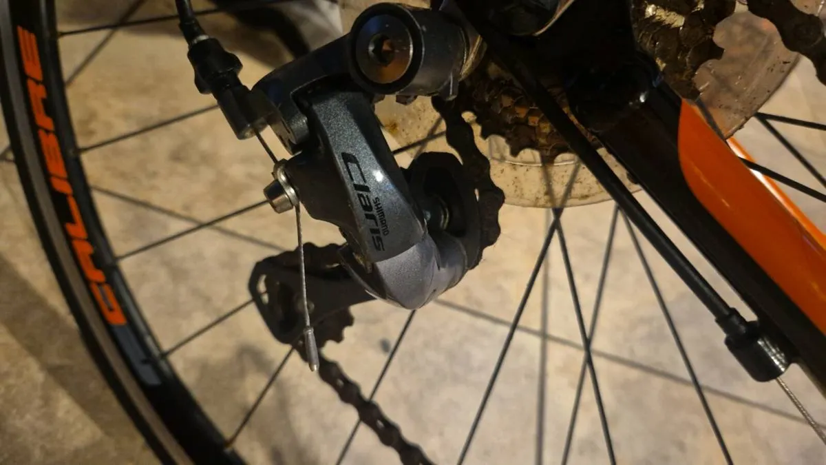 Road racing bike - Image 4