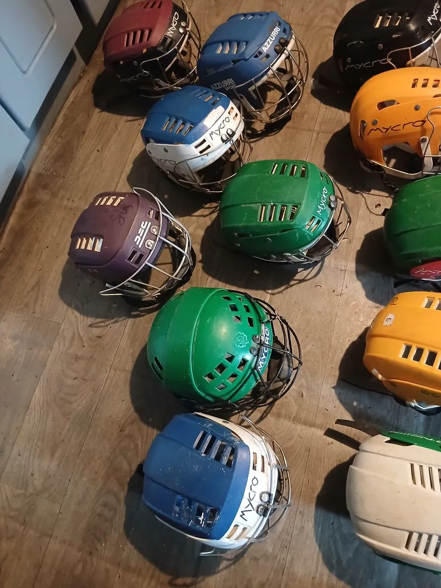 12 hurling helmets sceond hand not new - Image 3