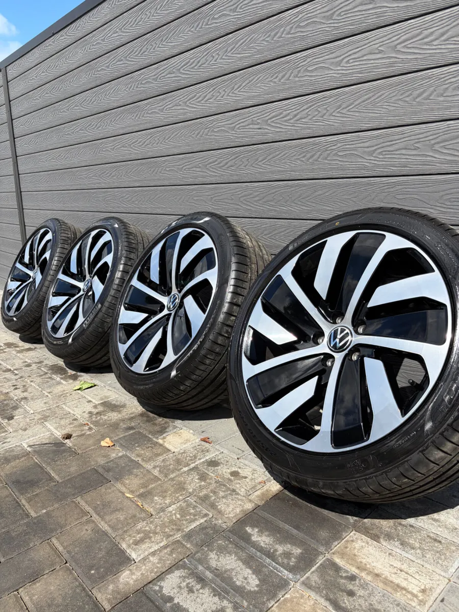 19” GENUINE VOLKSWAGEN ARTEON ALLOY WHEELS & TYRES - Image 1