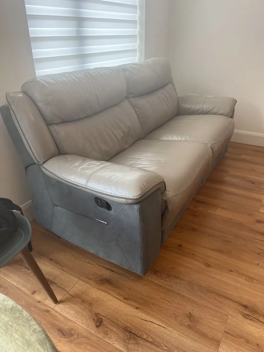 Leather Sofa 3 seats + Armchair - Image 1