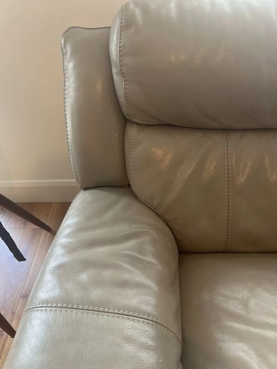 Leather Sofa 3 seats + Armchair - Image 3