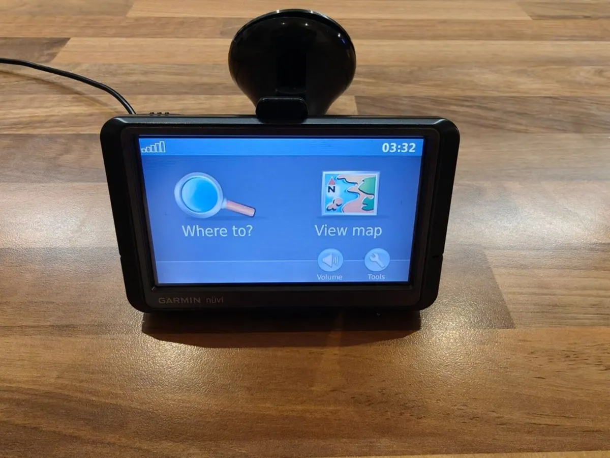 Garmin 255W sat nav - Latest Ireland / UK map - Image 2