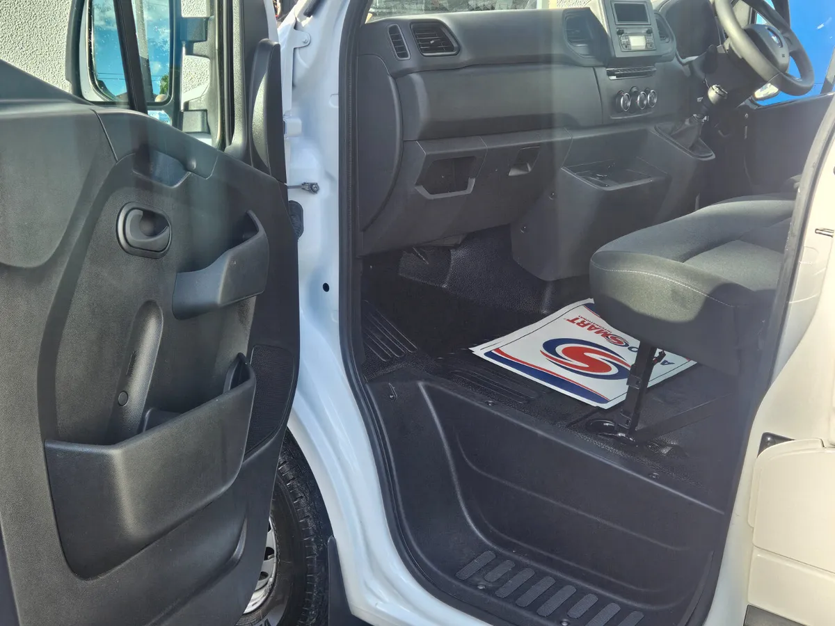 Renault Master 2022 LWB new cvrt - Image 3