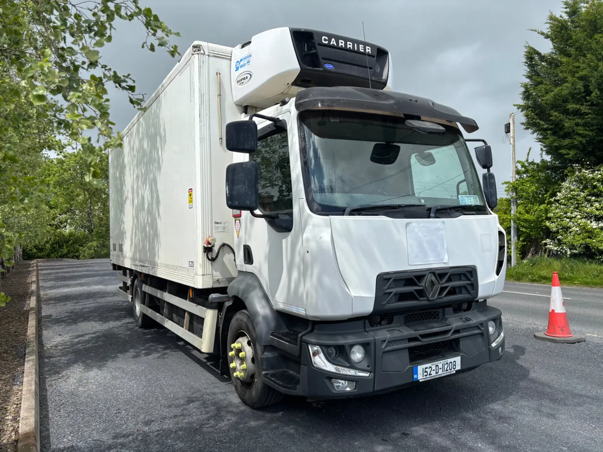 2015 Renault D - Image 1