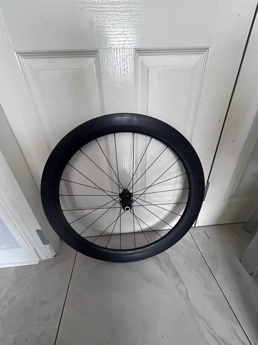 Shimano Ultegra C60 Carbon Wheel 11-12 speed comp - Image 1