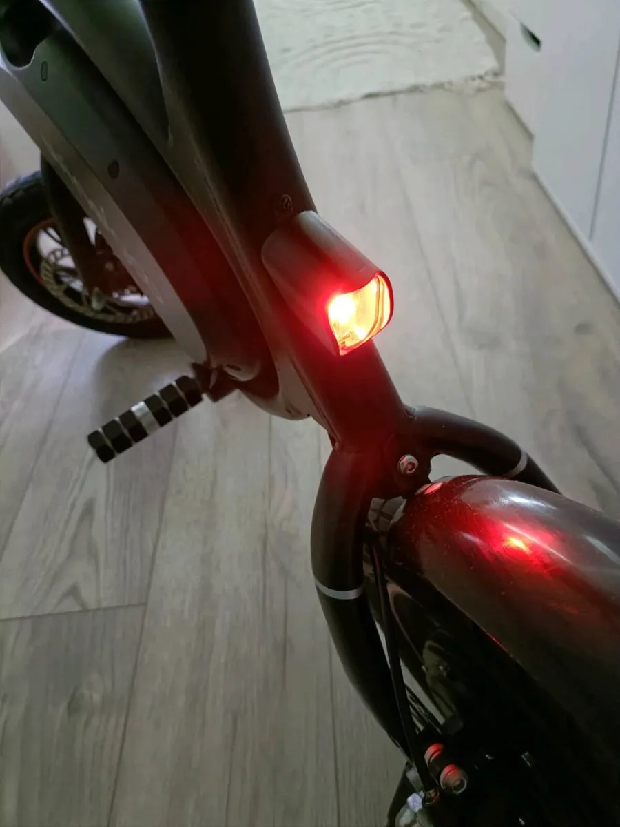Electric bicycle windgoo perfect(new condition)+Ch - Image 4