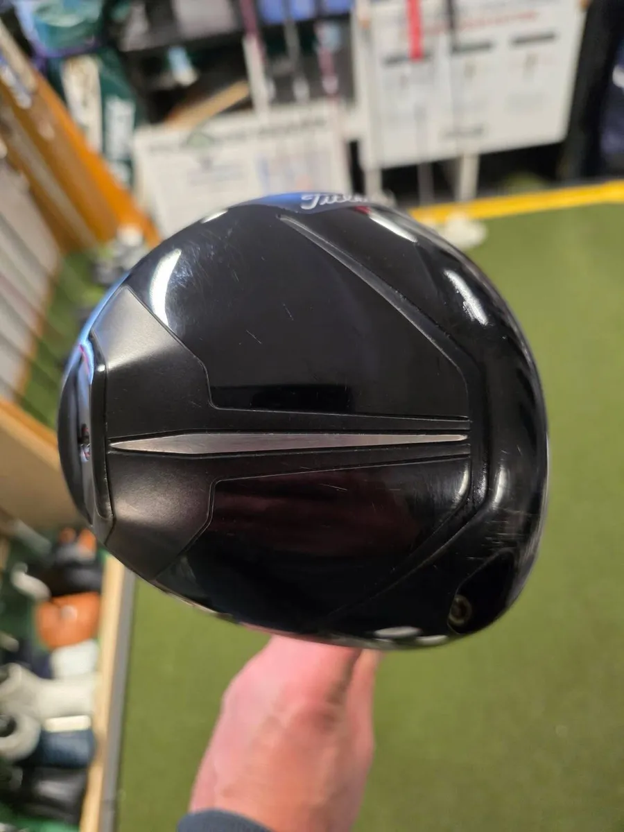 Titleist TSr2 Driver - Image 1