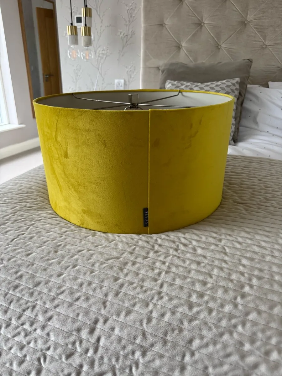 Uneek Lamp shade - Image 1