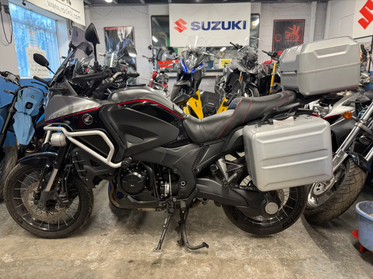 2016 Honda Crosstourier 1200 - Image 4