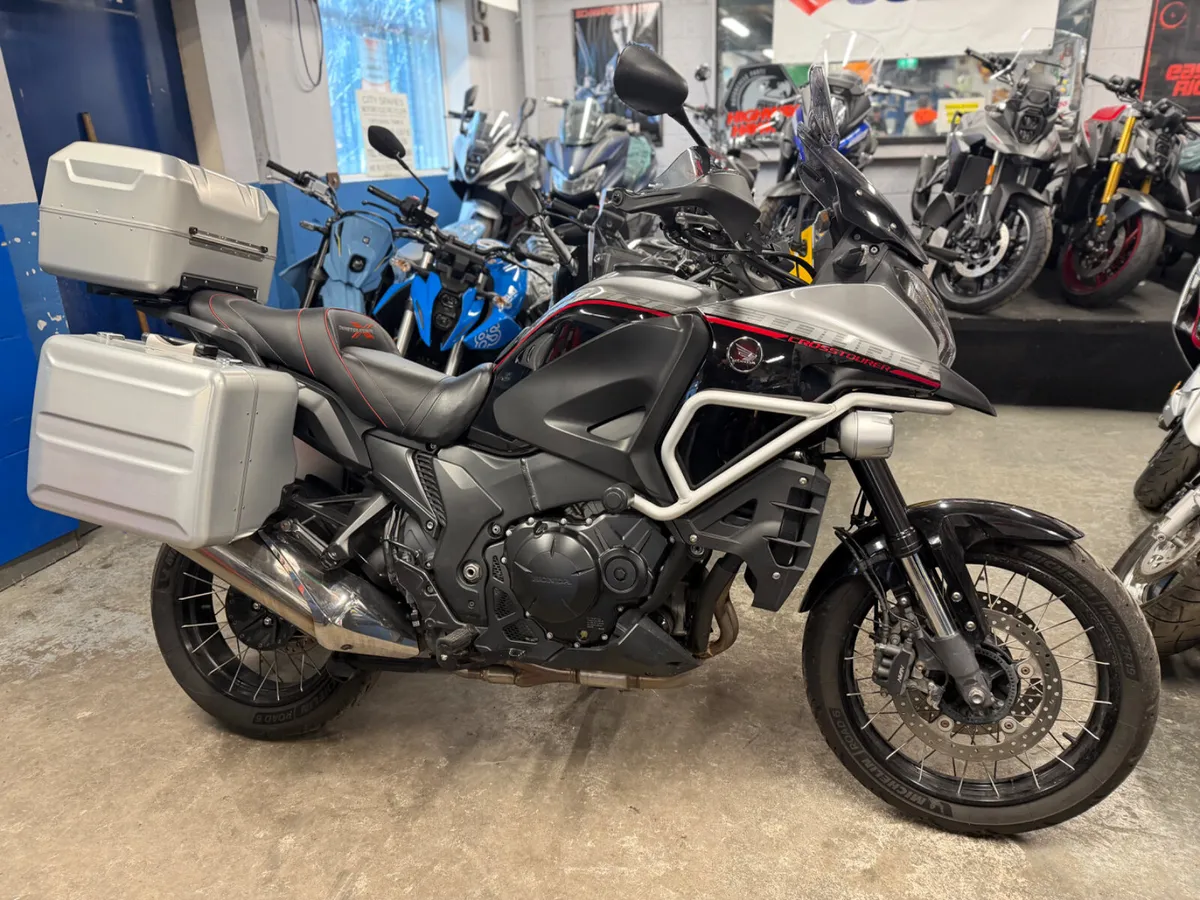 2016 Honda Crosstourier 1200 - Image 2