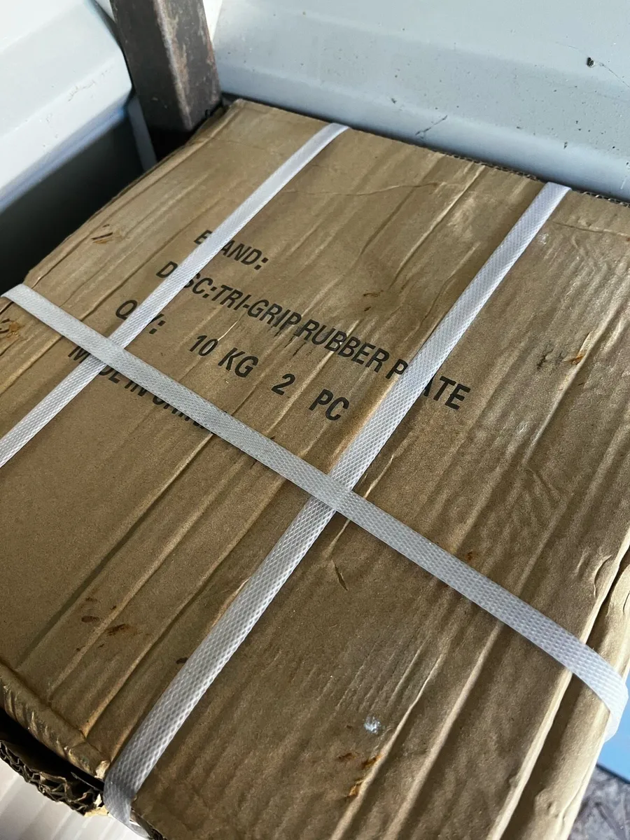 1725kg brand new tri grip rubber Olympic plates - Image 4