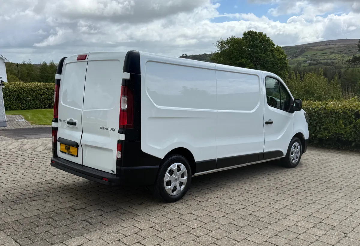 2023 Renault Trafic 130bhp Lwb L2H1 Business - Image 4
