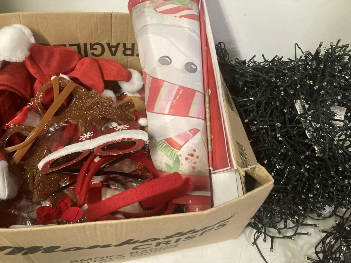 Free Bar Glassware + Christmas Decorations! - Image 3